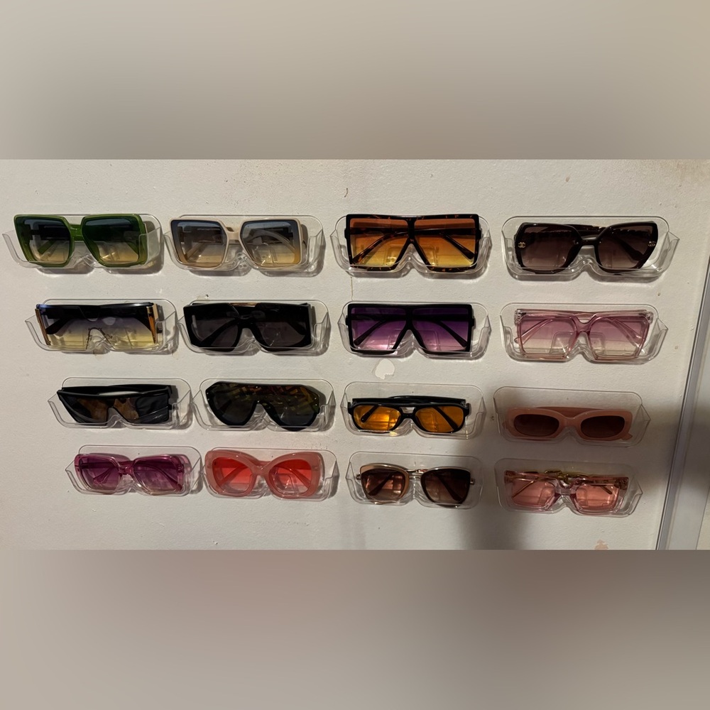 SUNGLASSES